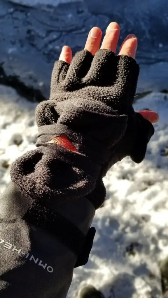 Best Gloves For Winter Fishing