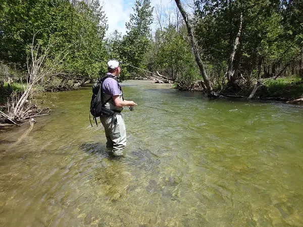 Small to medium sized rivers require longer trout rods.