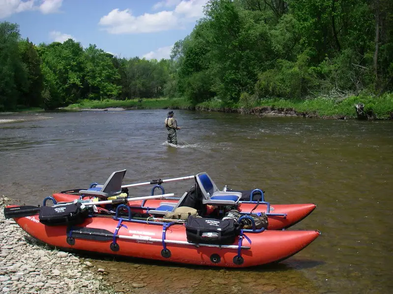 Fly fishing for salmon on medium sized rivers.