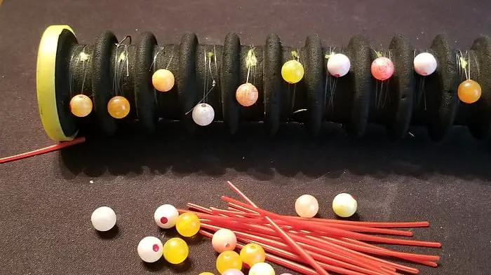 I use a Lyde bait holder for pre-rigged beads