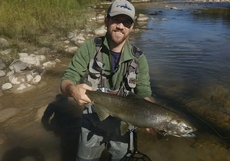 Guides Like Matt with this kig salmon know the best line for salmon fishing