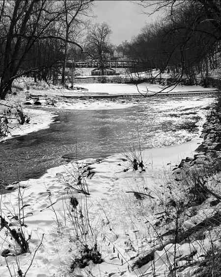 Winter Dam Fishing Image 