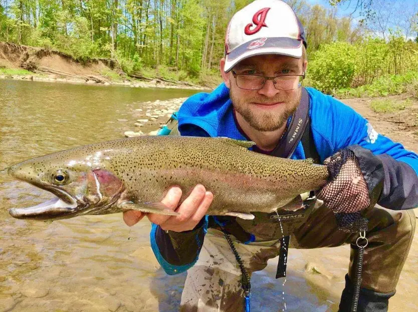 Gareth from Alley Grabs Guide Service with a nice spring Ohio steelhead.